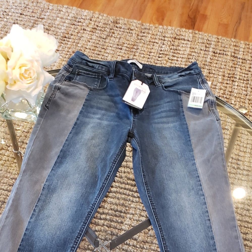 Jeans blue and black on color